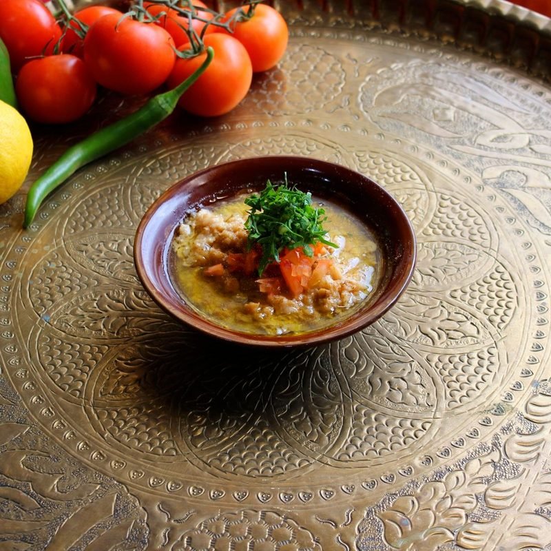 Hummus mit Öl